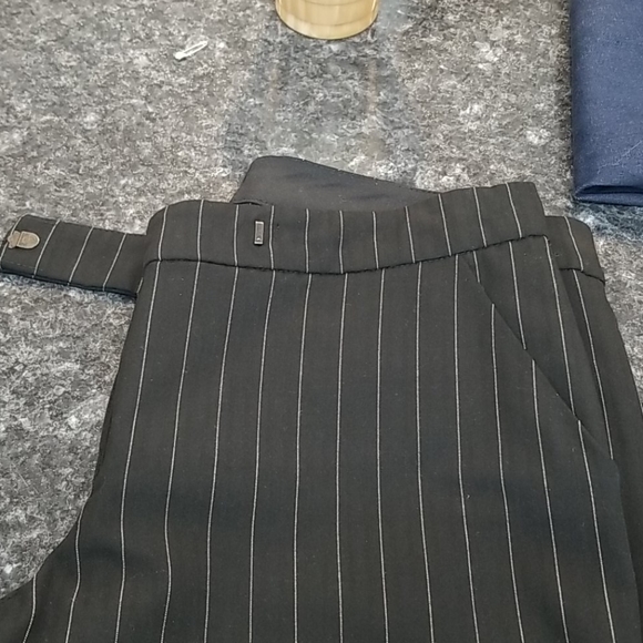 Women's dress pants - Picture 3 of 3